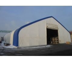 13 × 13 × 7,5 m (Š×D×V), 750–900 g/m2, střecha DP, hangár